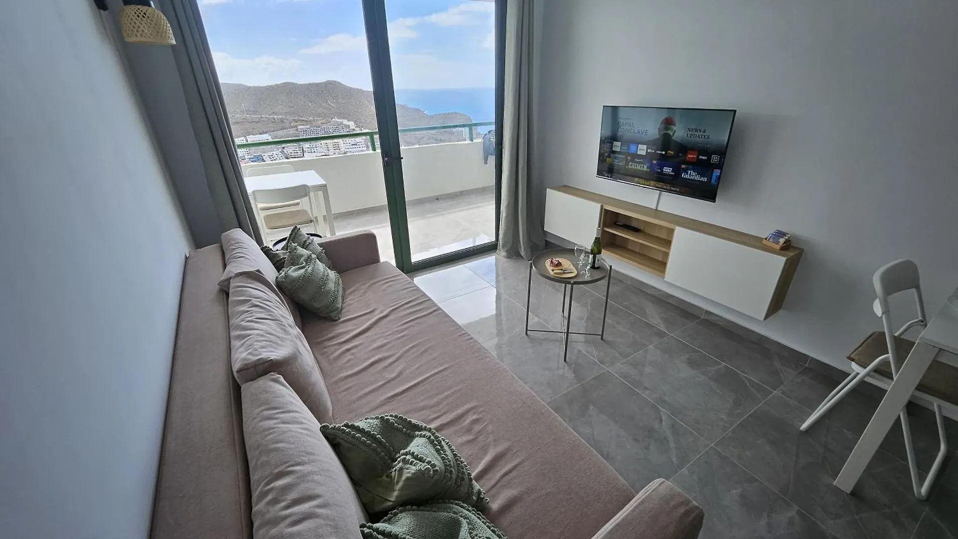 Monteparaiso, Amazing Ocean View, Just Renovated!!! Mogan Apartment